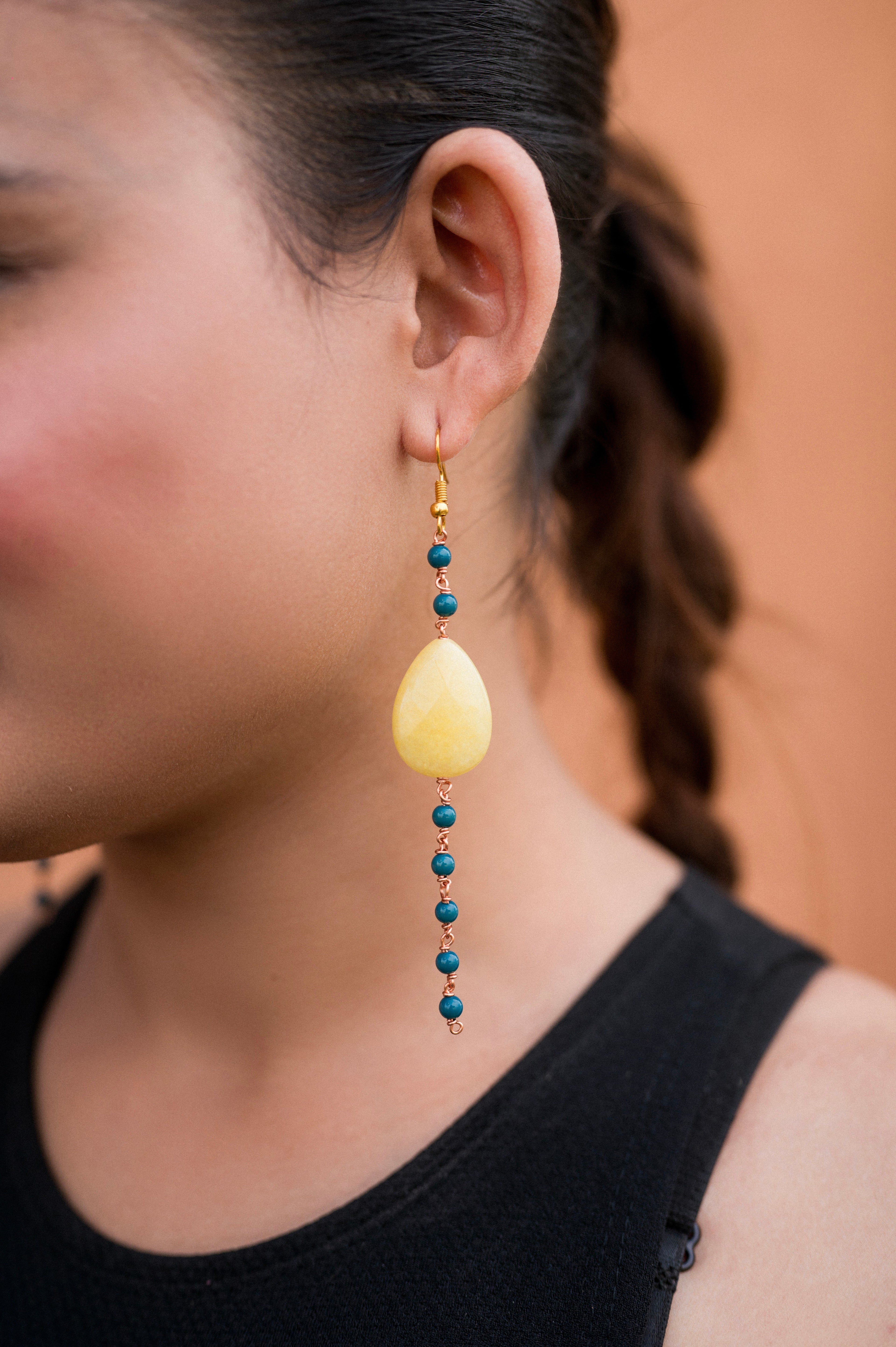 Yellow Stone Drops Blue Crystal Earring