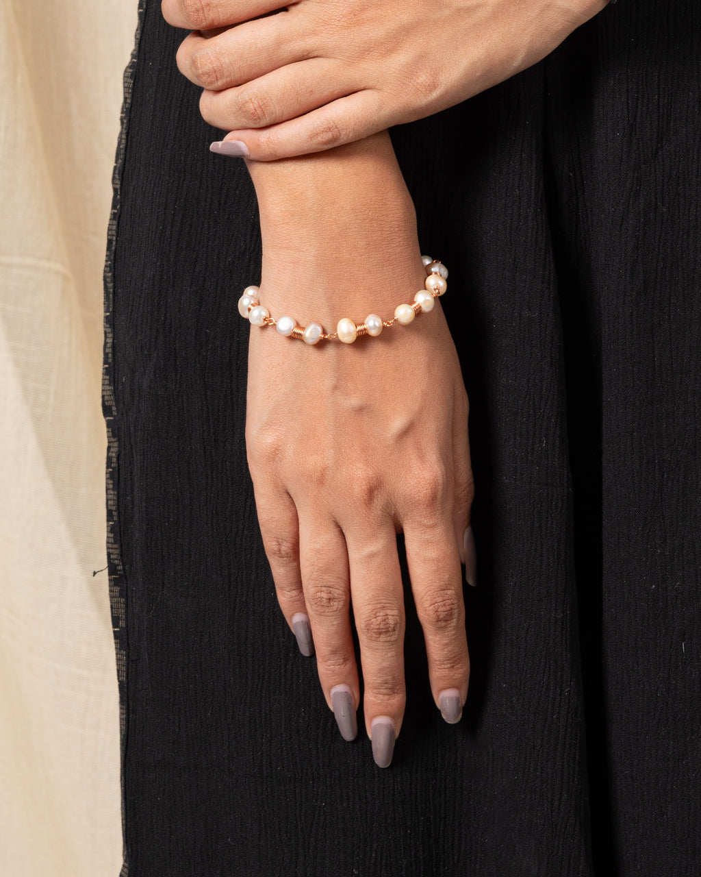 Natural Pearl Bracelet with Twisted Copper Wire Technique